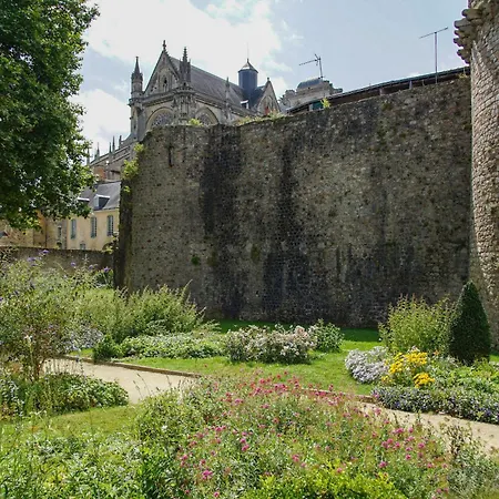 Maison Avec Vue Sur La Cathédrale
