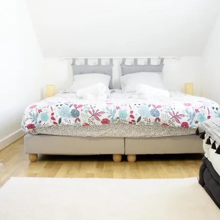 Maison 3 Face A La Cathedrale Дом отдыха